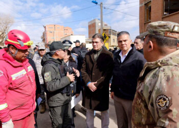 Paz anuncia duelo nacional por muertos en explosiones en cuartel militar en Viacha