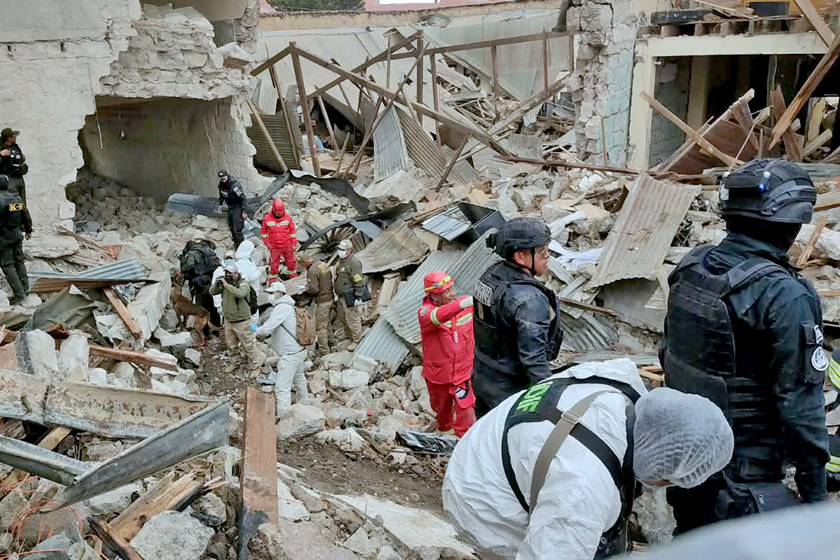 Suben a tres los fallecidos en las explosiones ocurridas en el cuartel militar en Viacha