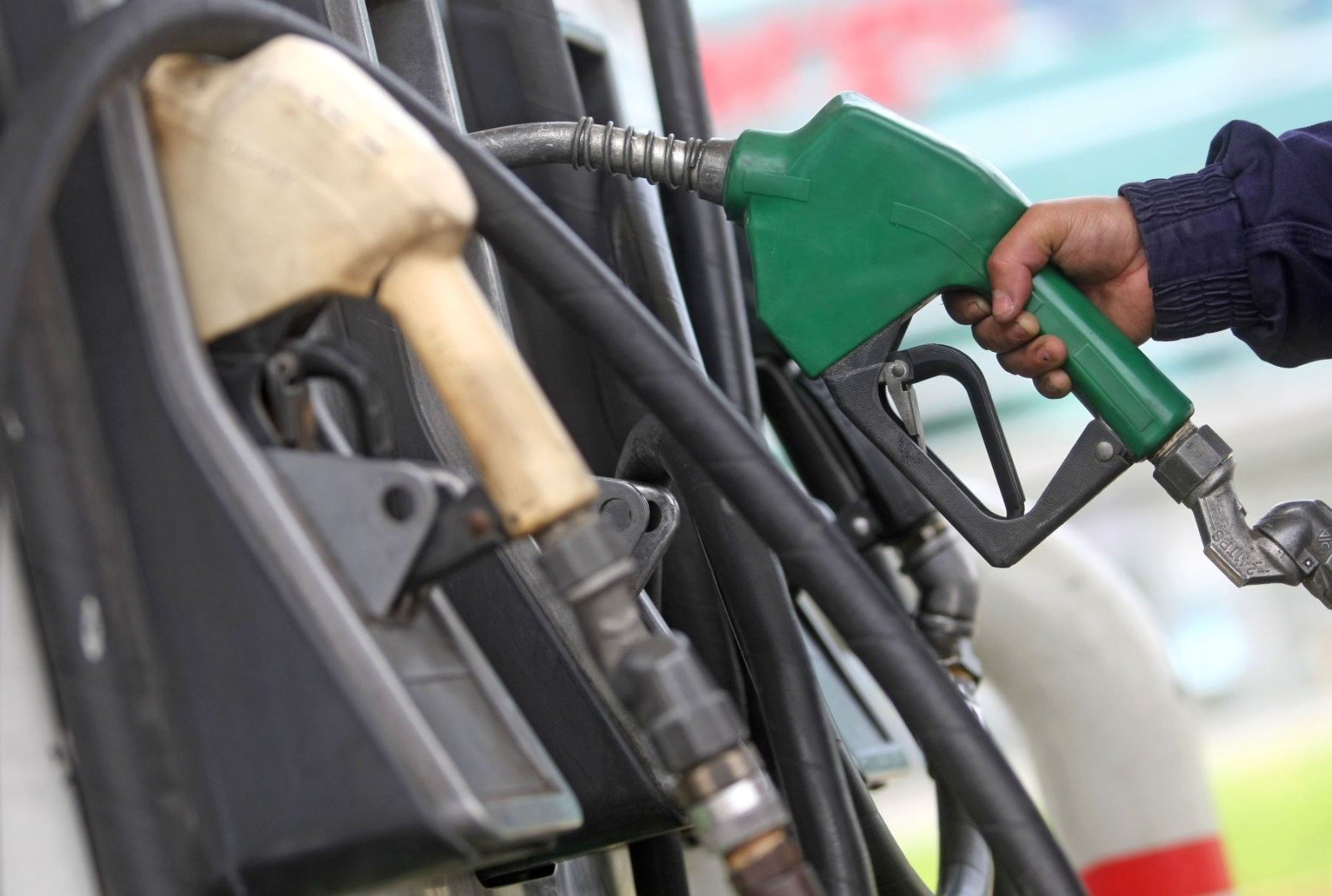 «La inflación es el impuesto a los pobres», Gobierno avanza en reducción de subsidios a gasolina y diésel