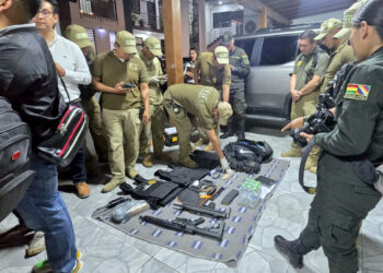 Denuncian hallazgo de armas de fuego en un vehículo que fue usado por Mariaca
