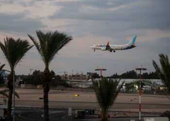 La Fiscalía de Emiratos Árabes Unidos investiga si hubo un plan terrorista detrás del ataque en el vuelo de Flydubai