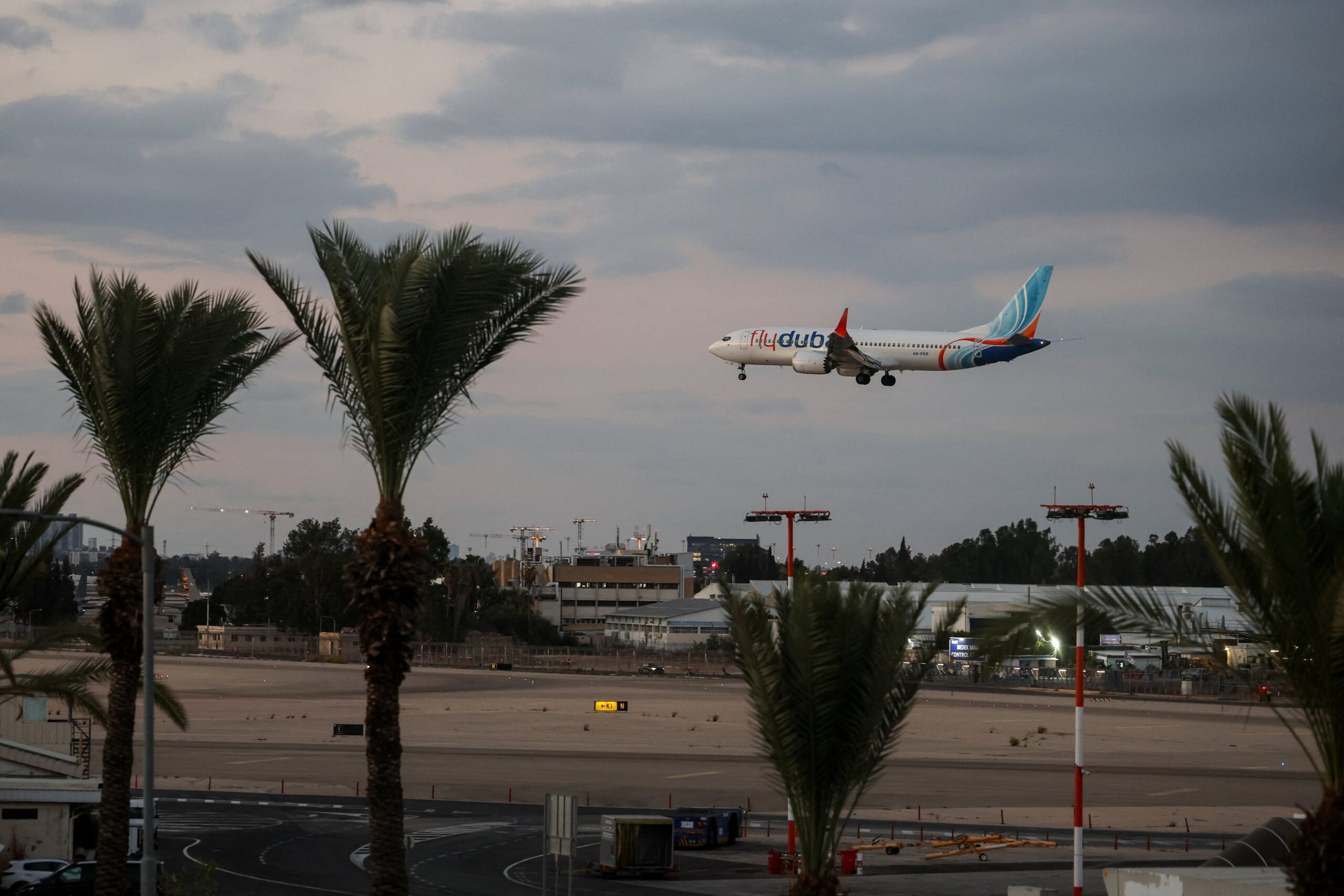 La Fiscalía de Emiratos Árabes Unidos investiga si hubo un plan terrorista detrás del ataque en el vuelo de Flydubai