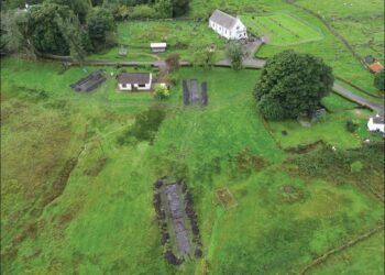 Un voluntario y una arqueóloga descubrieron en Escocia uno de los monasterios medievales más importantes de Gran Bretaña