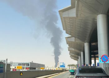 Los hutíes atacaron dos aeropuertos de Arabia Saudita en un solo día: al menos 12 muertos y más de 300 heridos